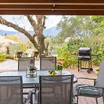Spyrelia With Private Pool & Outdoor Hot Tub