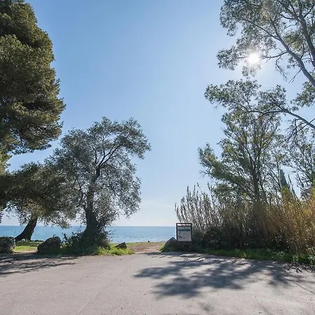 Holiday home Spyrelia With Private Pool & Outdoor Hot Tub Dassia (Corfu)
