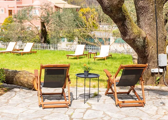 Spyrelia With Private Pool & Outdoor Hot Tub Semesterbostad Dassia (Corfu)
