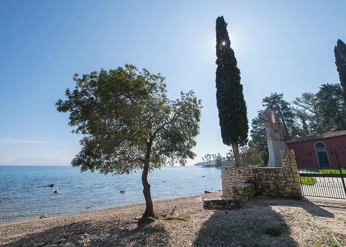 Spyrelia With Private Pool & Outdoor Hot Tub Semesterbostad Dassia (Corfu)